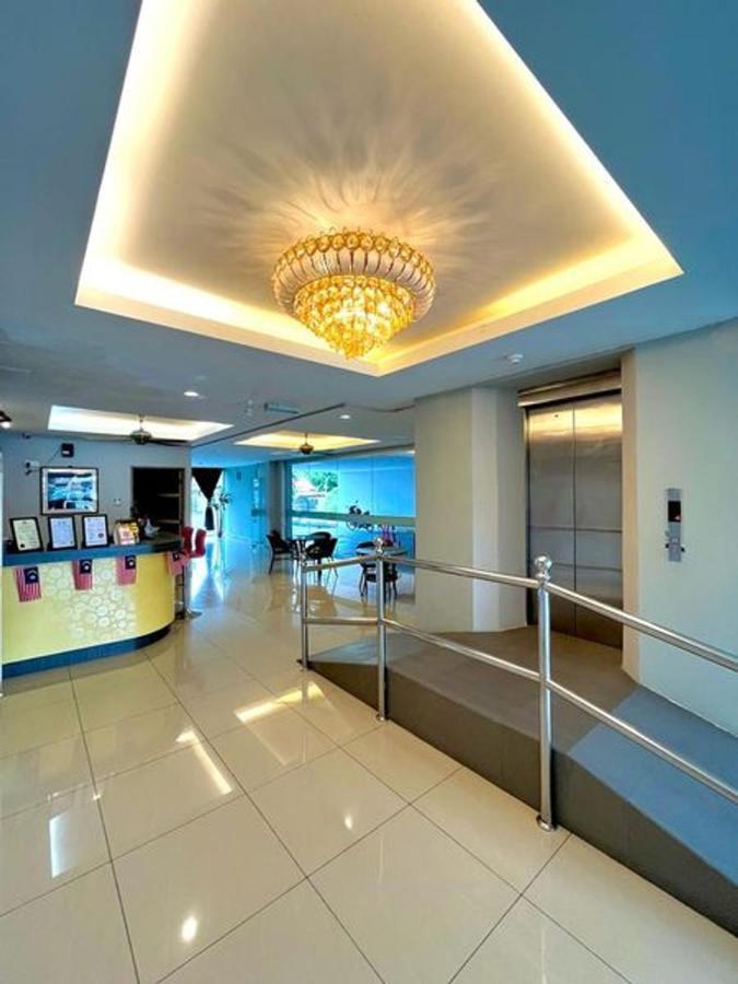 Hotel Zamburger Tengkera Melaka Exterior foto